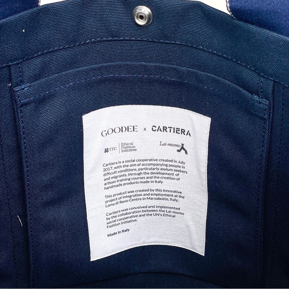 NWT LAST ONE Bassi Market Handcrafted Tote in Navy Blue - Picture 5 of 6